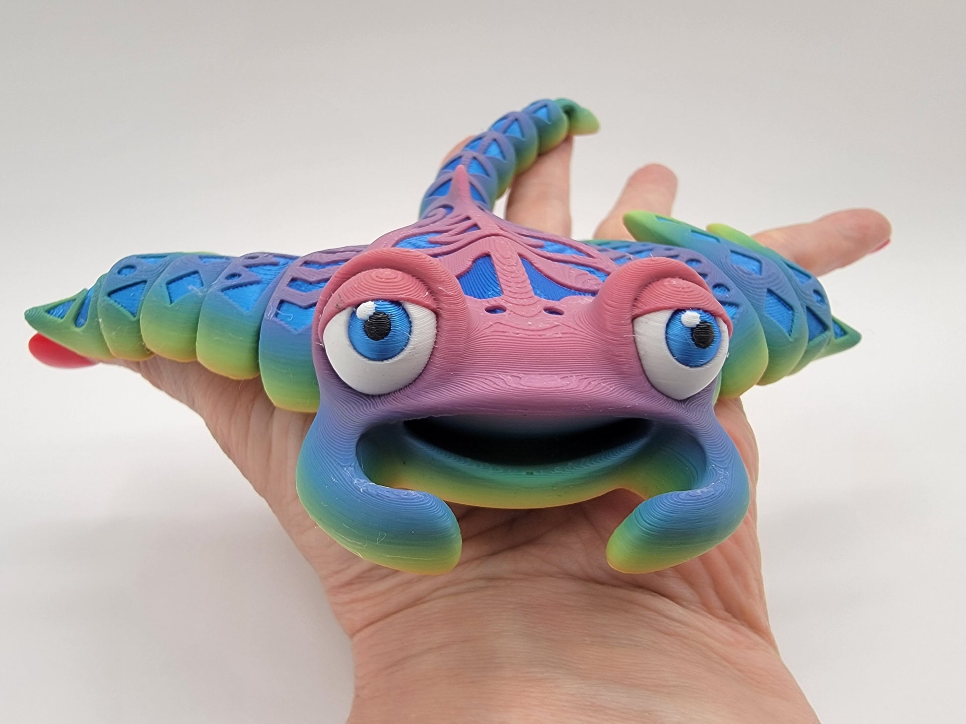 Meet our adorable 3D Printed Tribal Tattooed Manta Ray Fidget Toy – your companion for stress relief and endless fun! Crafted with precision, this Tattooed Manta Ray is more than just a toy; it's a delightful escape from the daily hustle.