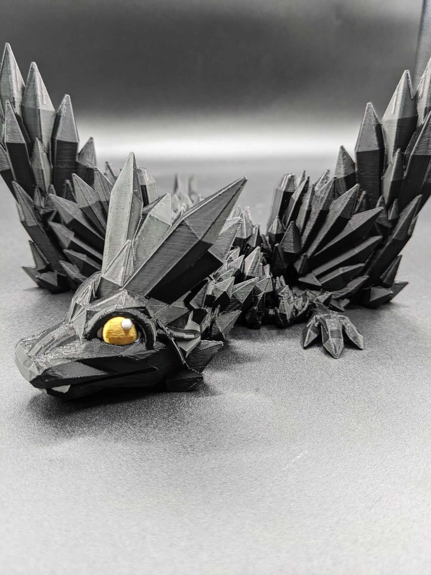 Dragon Baby Winged Crystal Dragon Fidget Desk Stress Toy Wyvern Dragon Decoration Fourth Wing imagination and a touch of magic
