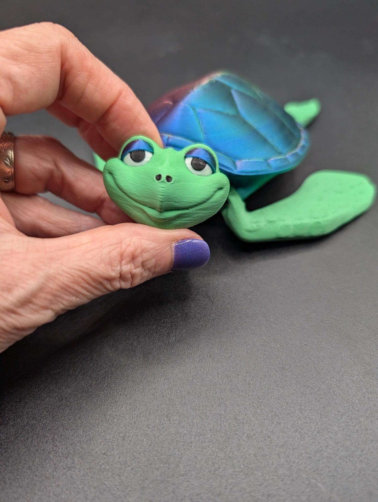 Turtle Articulated Sea Turtle Fidget Soothing Stress Relief Toy Fidget Desk Stress Toy Turtle Decoration.