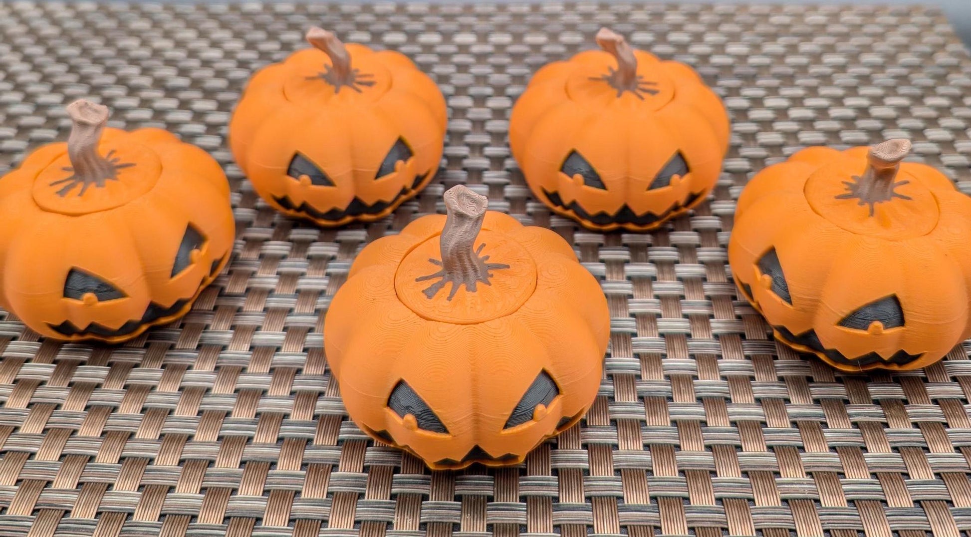 Introducing our Spooky Halloween Pumpkin Toy, a delightful blend of mischief & spooky fun. Perfect for Halloween enthusiasts & collectors, this pumpkin toy adds a playful touch to your seasonal decor. Top comes off to hide small items, even a spider!