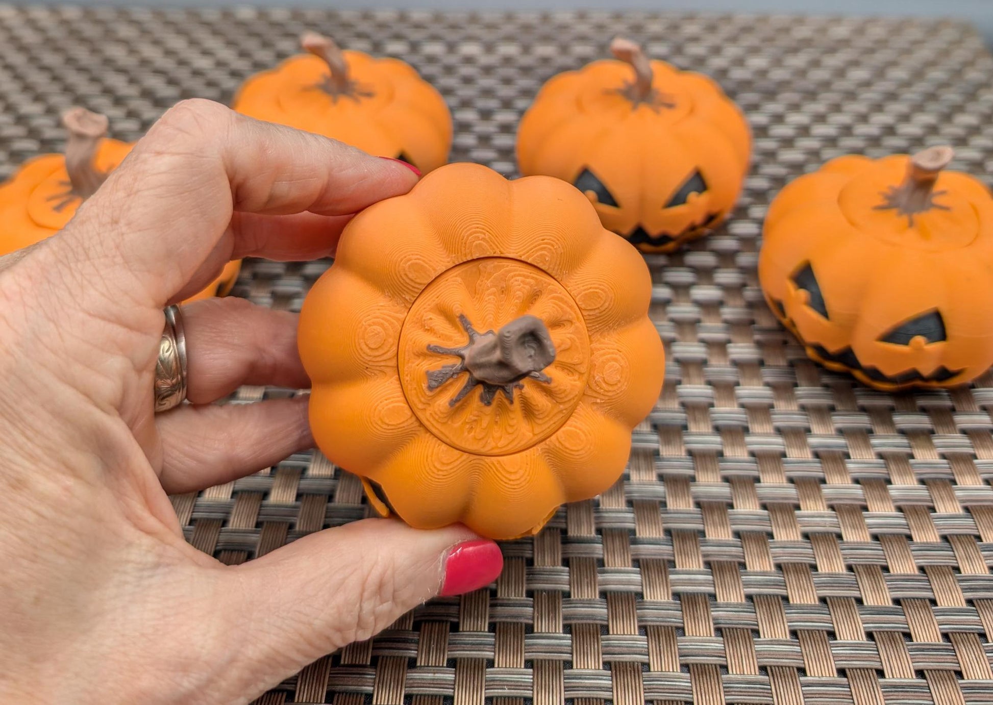 Introducing our Spooky Halloween Pumpkin Toy, a delightful blend of mischief & spooky fun. Perfect for Halloween enthusiasts & collectors, this pumpkin toy adds a playful touch to your seasonal decor. Top comes off to hide small items, even a spider!