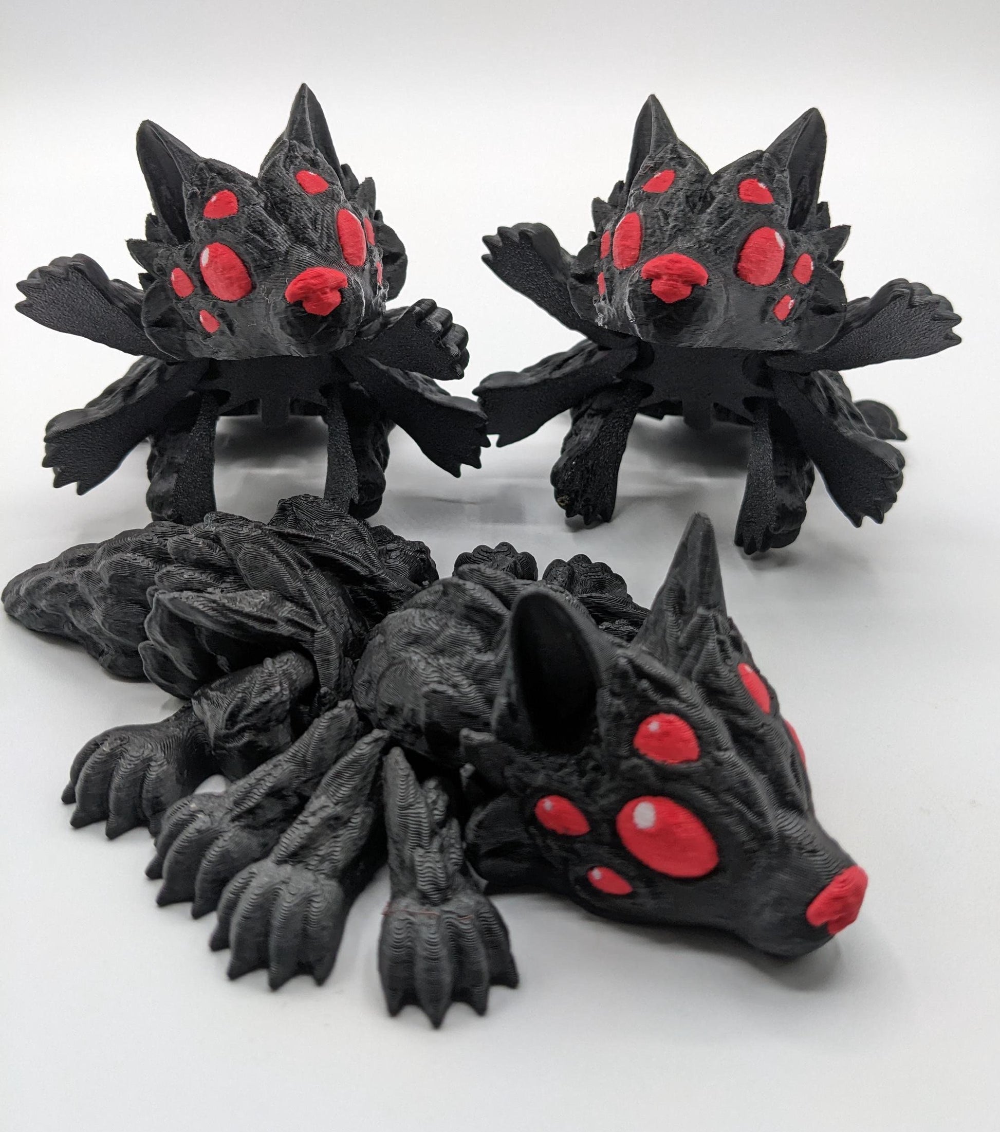 Our Large Articulated Wolf Spider features lifelike articulation, allowing you to pose it in various ways. Perfect for adding a creepy yet cool vibe to any room, this spider is a must-have for enthusiasts of all ages.