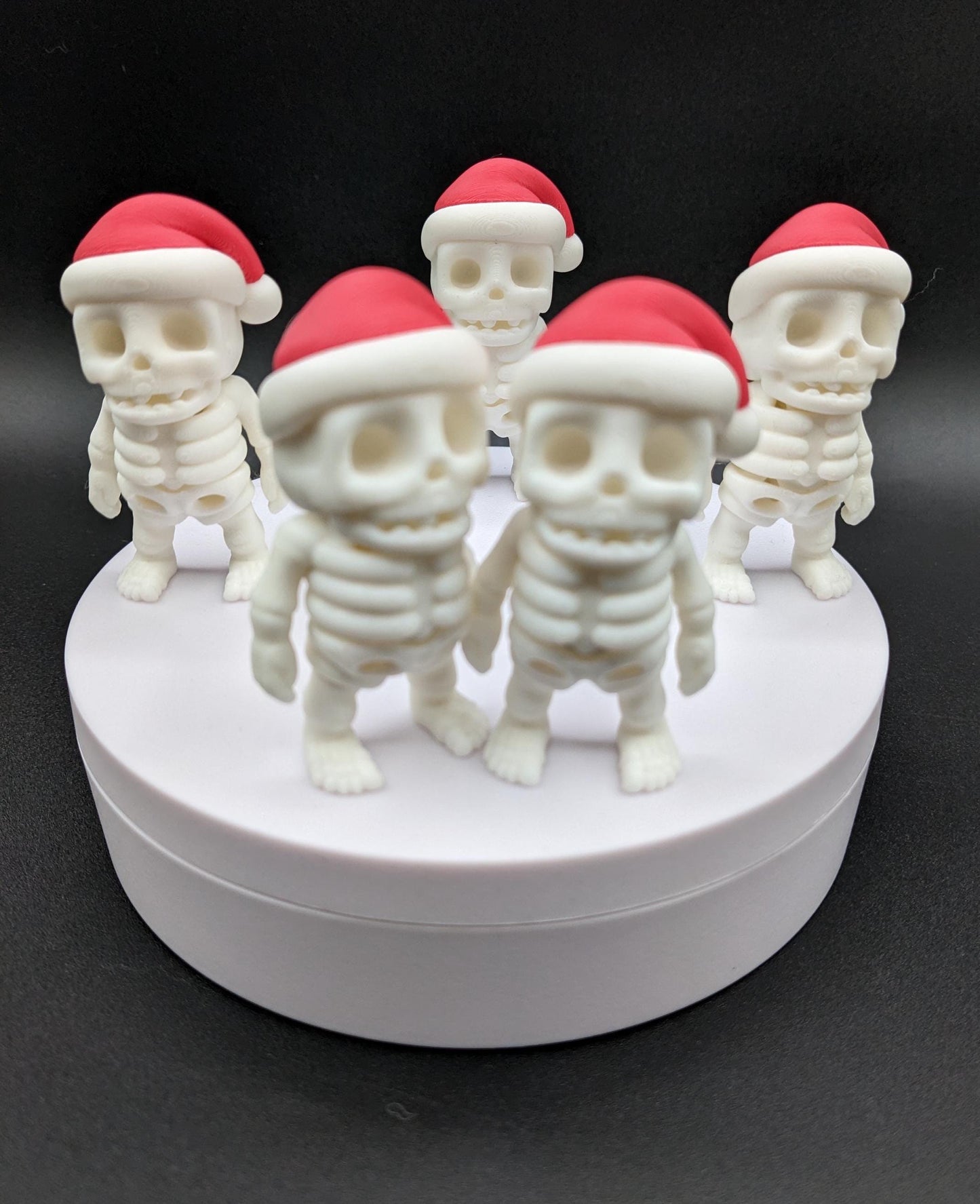 Add a playful twist to your holiday season with the Festive Flexi Christmas Santa Skeleton Fidget Toy! This unique combination of holiday cheer and spooky fun makes it the perfect toy for all ages.