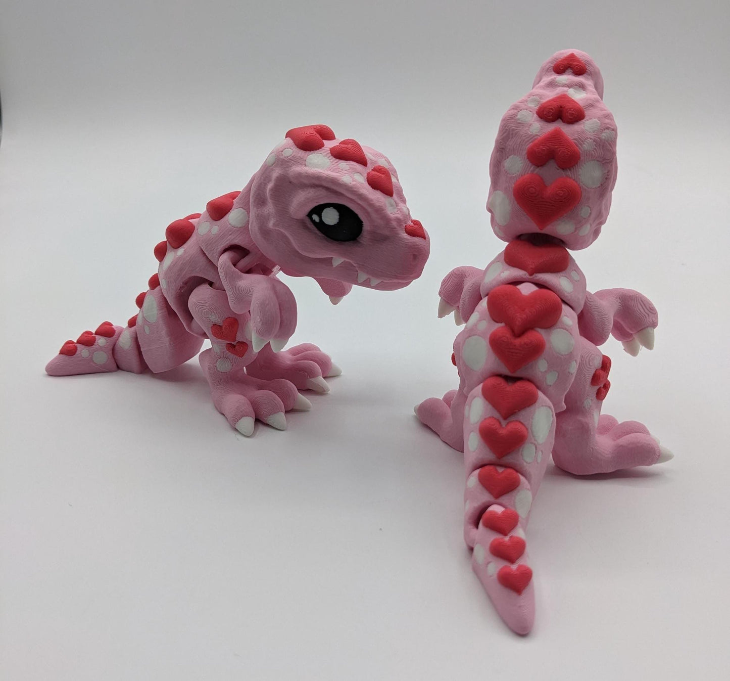 Surprise your loved ones with the Sweet Valentine’s Articulated Tiny Heart T-Rex—a delightful 3D-printed fidget toy that combines the charm of dinosaurs with the love-filled theme of Valentine’s Day!