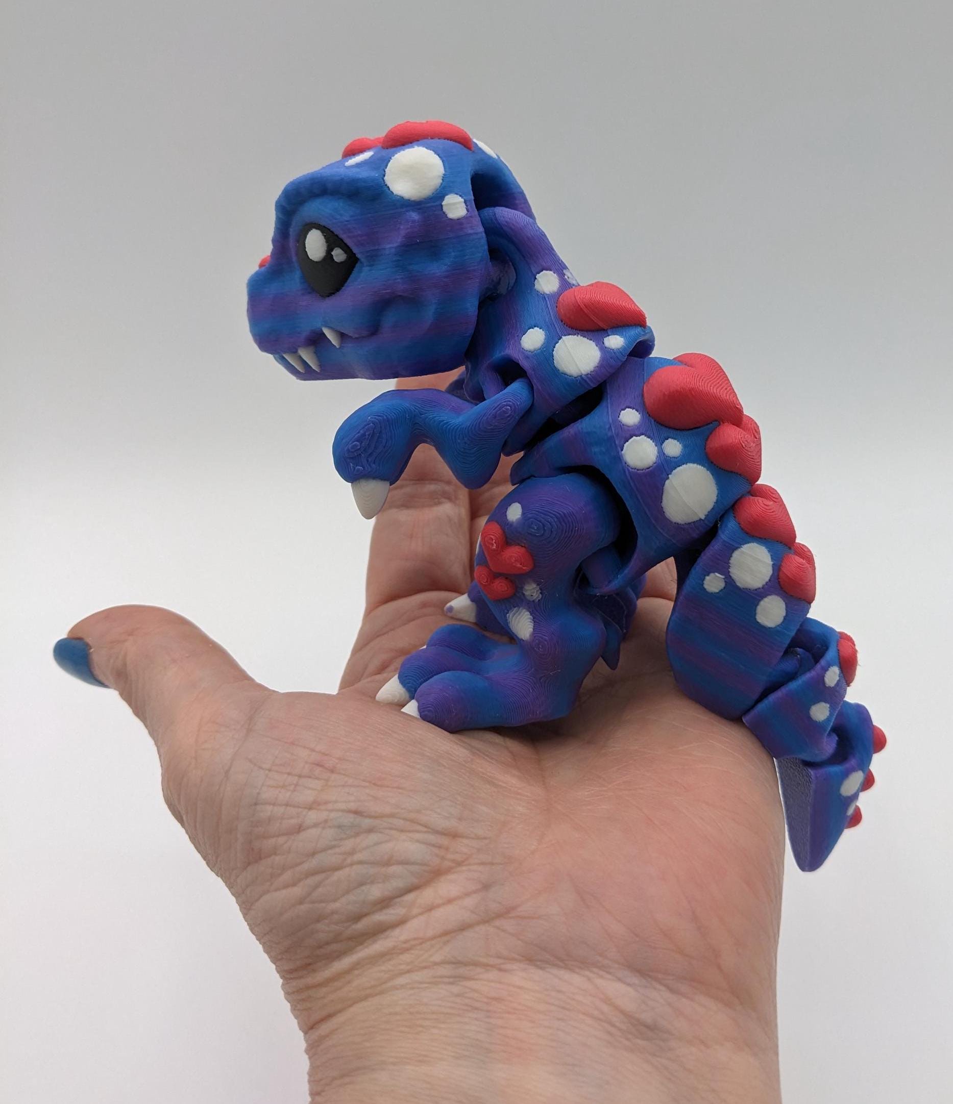 Surprise your loved ones with the Sweet Valentine’s Articulated Tiny Heart T-Rex—a delightful 3D-printed fidget toy that combines the charm of dinosaurs with the love-filled theme of Valentine’s Day!
