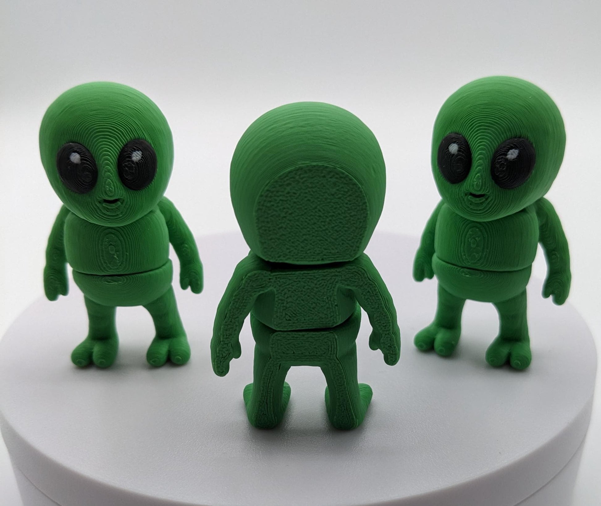 Say hello to the Tiny Alien Fidget Toy, a fun and quirky companion thatâs out of this world! This 3D-printed alien is designed for fidgeting, stress relief, and endless entertainment. Its compact size makes it perfect to carry in your pocket, and its unique design is sure to spark smiles wherever you go. Whether youâre looking for a fun desk toy, a creative gift, or a unique collectible, this tiny alien is a must-have!