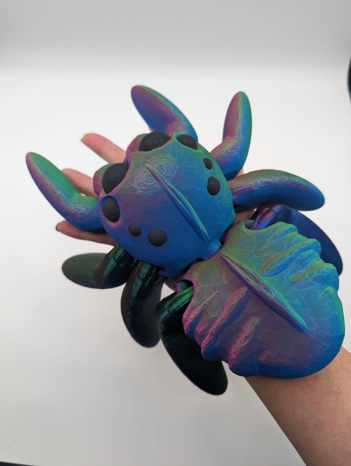 TINY ARTICULATING SPIDER , Fidget Toy, Desk Stress Toy