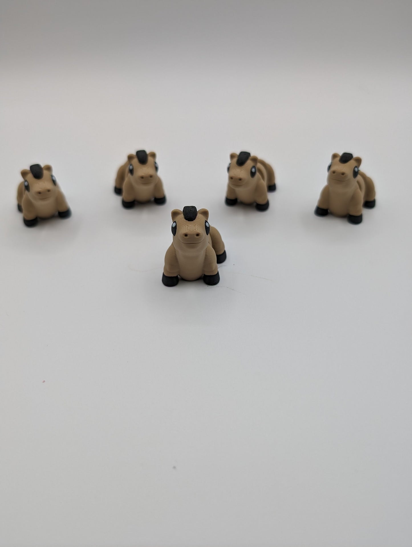 Tiny Horse Fidget Toy 3D Printed Pony Articulated Stress Relief Cute Sensory Toy for Relaxation and Focus