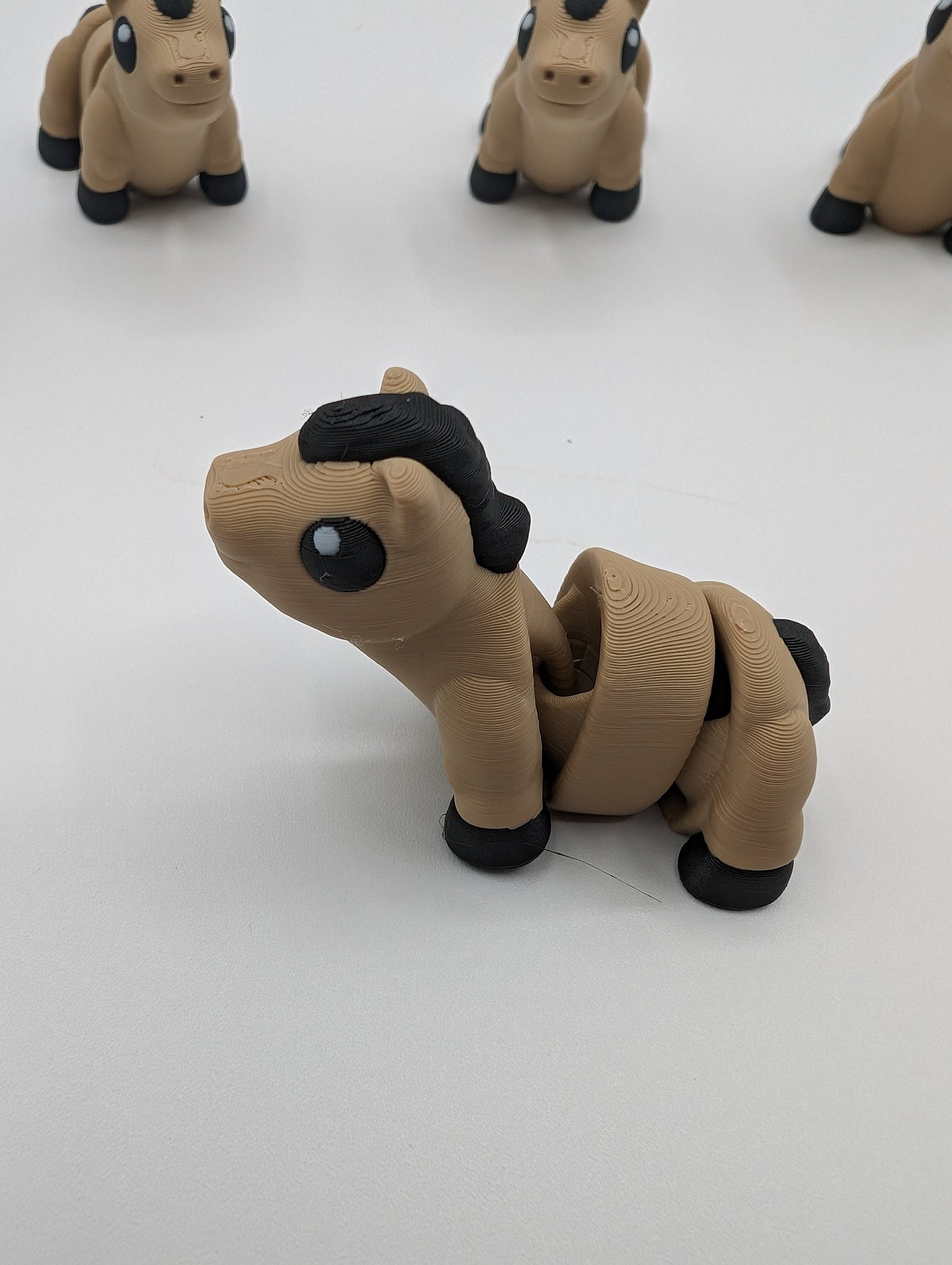 Tiny Horse Fidget Toy 3D Printed Pony Articulated Stress Relief Cute Sensory Toy for Relaxation and Focus