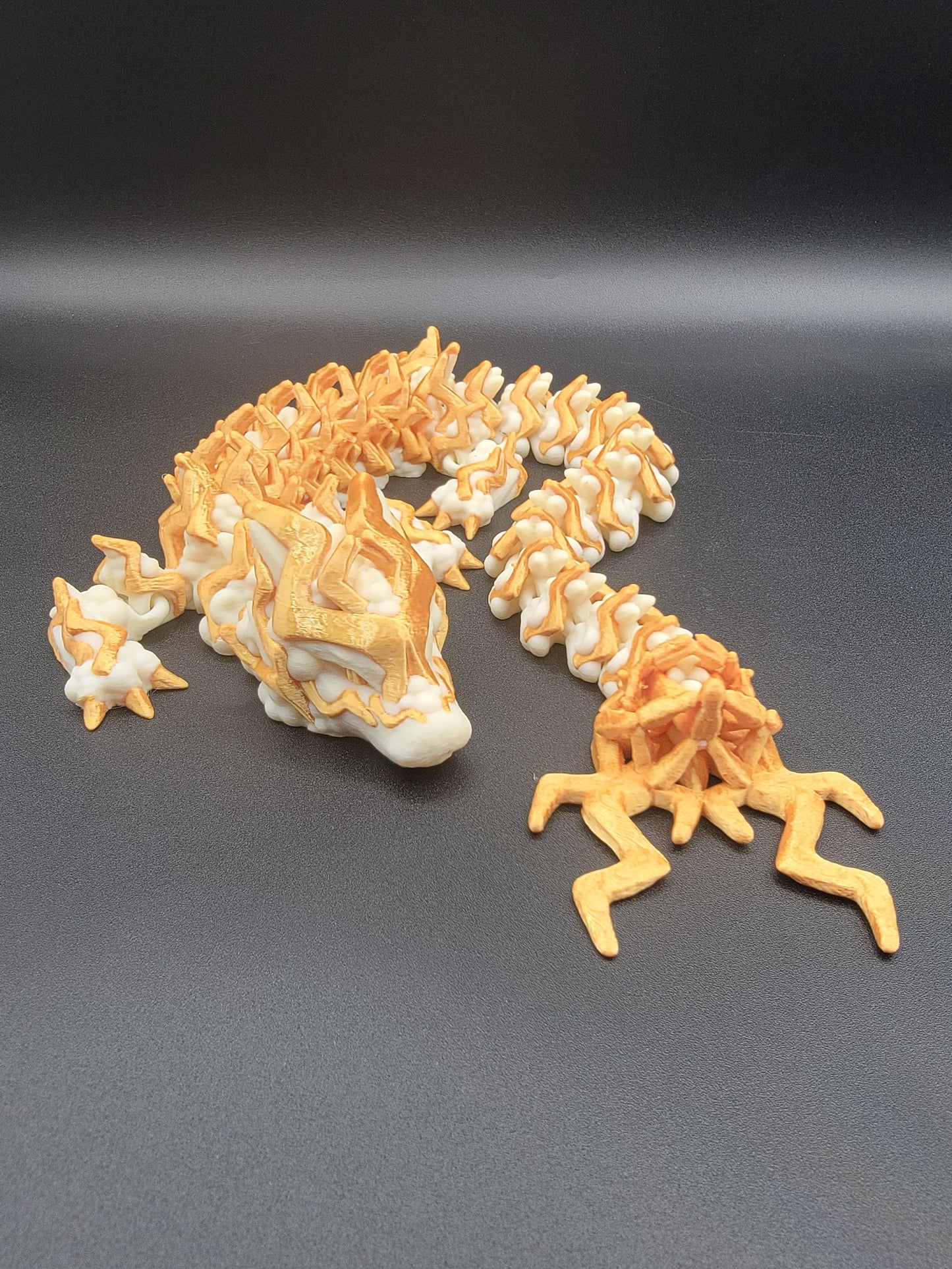 Mesmerizing Articulated Storm Dragon