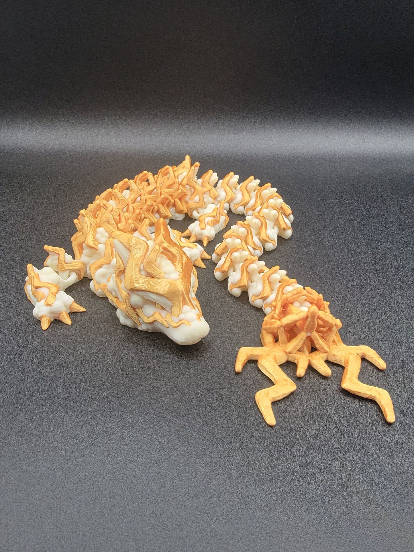 Mesmerizing Articulated Storm Dragon