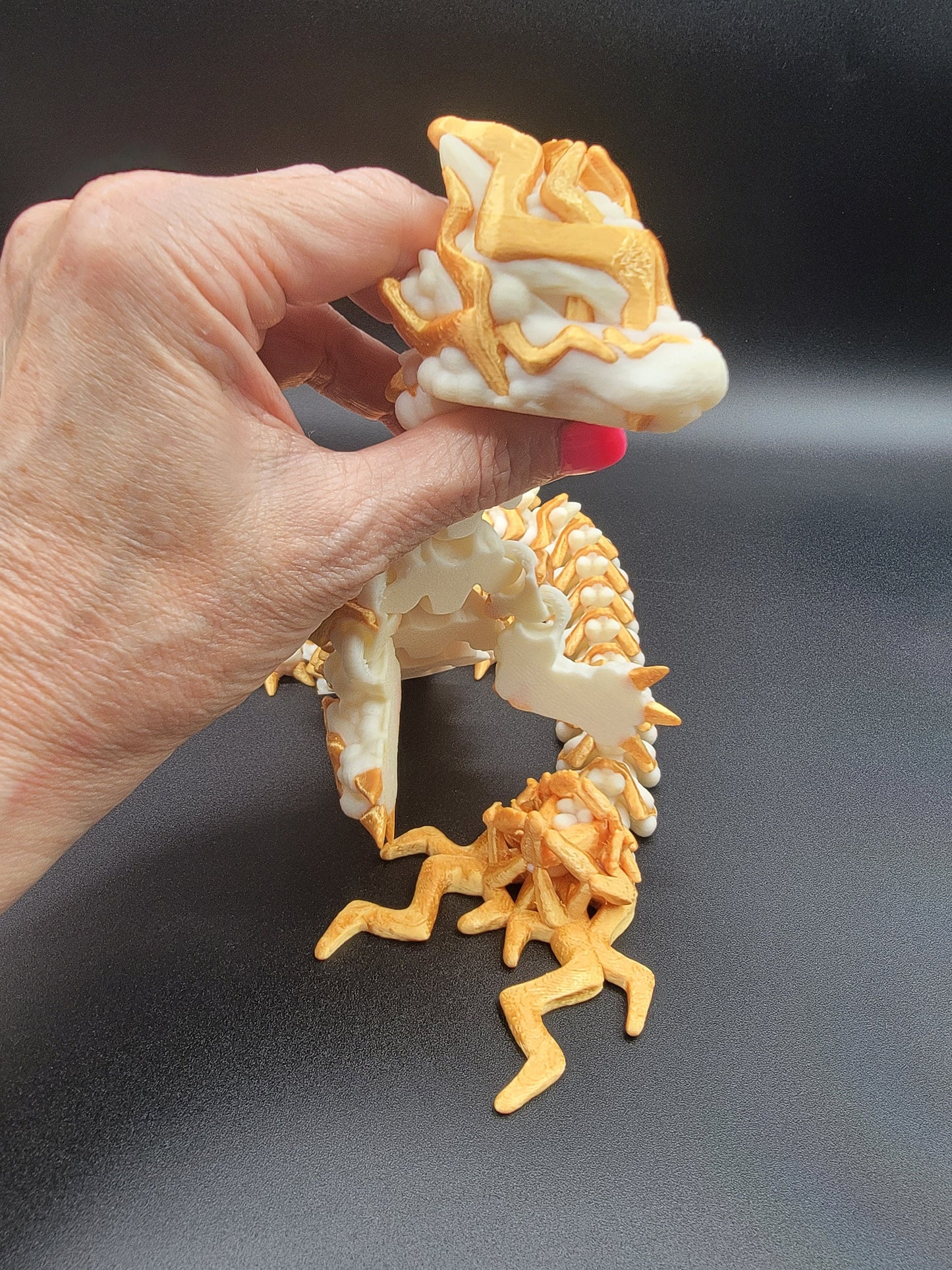 Mesmerizing Articulated Storm Dragon