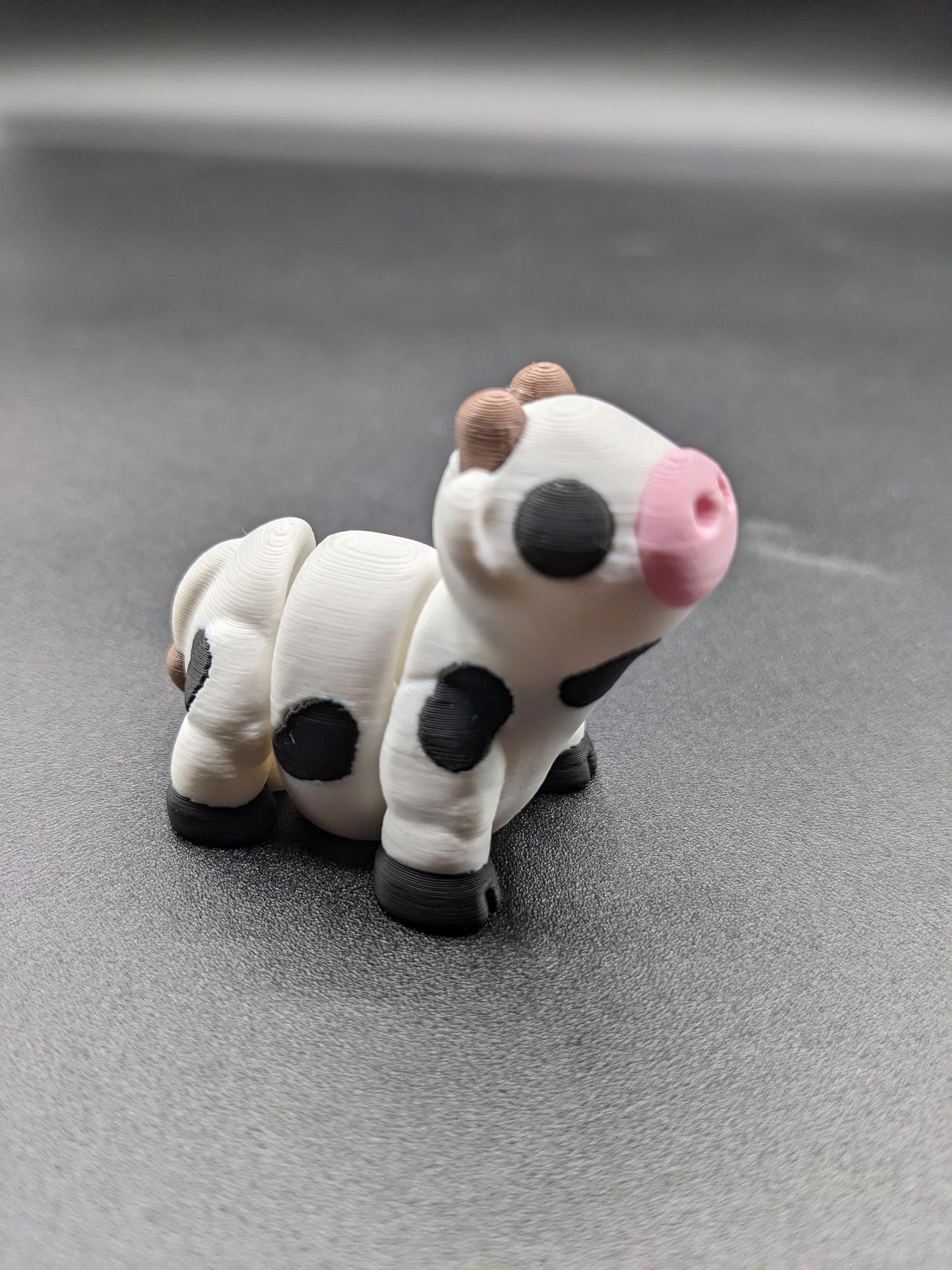 Cow Adorable Baby Cow Fidget Toy 3D Printed Articulated Stress Relief Cute Sensory Toy for Relaxation and Focus