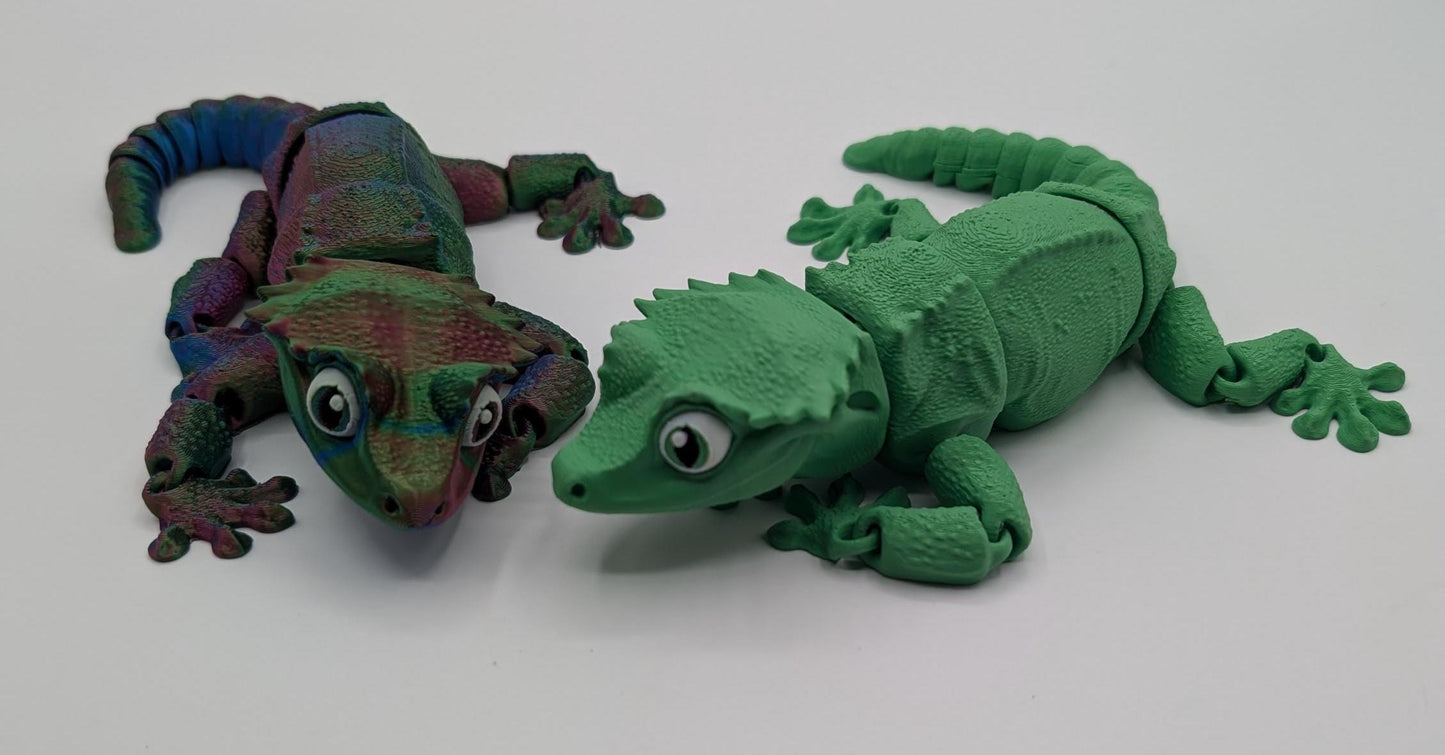 Gecko Articulated Crested Gecko Fidget Adorable Stress Relief Toy Desk Stress Toy Lizard Decoration.