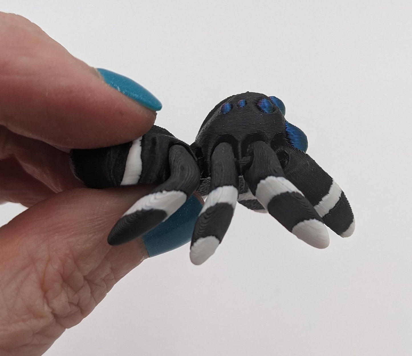 JUMPING ARTICULATING SPIDER , Fidget Toy, Desk Stress Toy