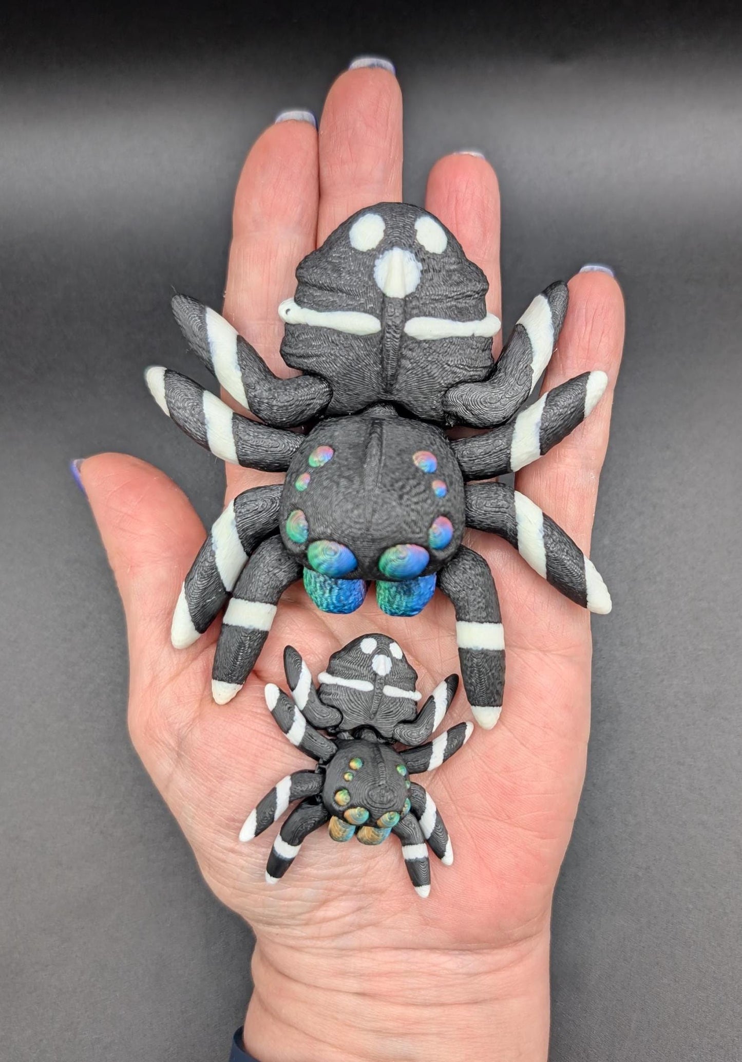 JUMPING ARTICULATING SPIDER , Fidget Toy, Desk Stress Toy
