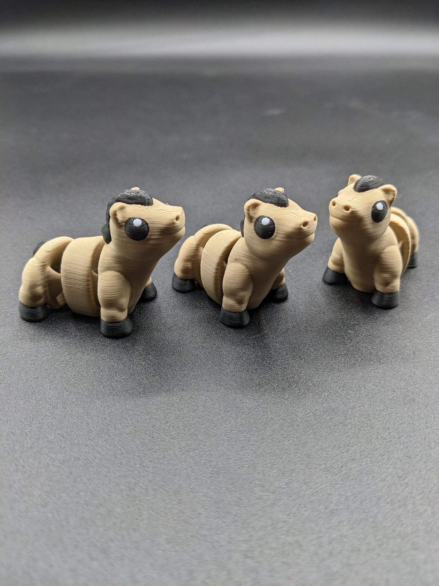 Tiny Horse Fidget Toy 3D Printed Pony Articulated Stress Relief Cute Sensory Toy for Relaxation and Focus