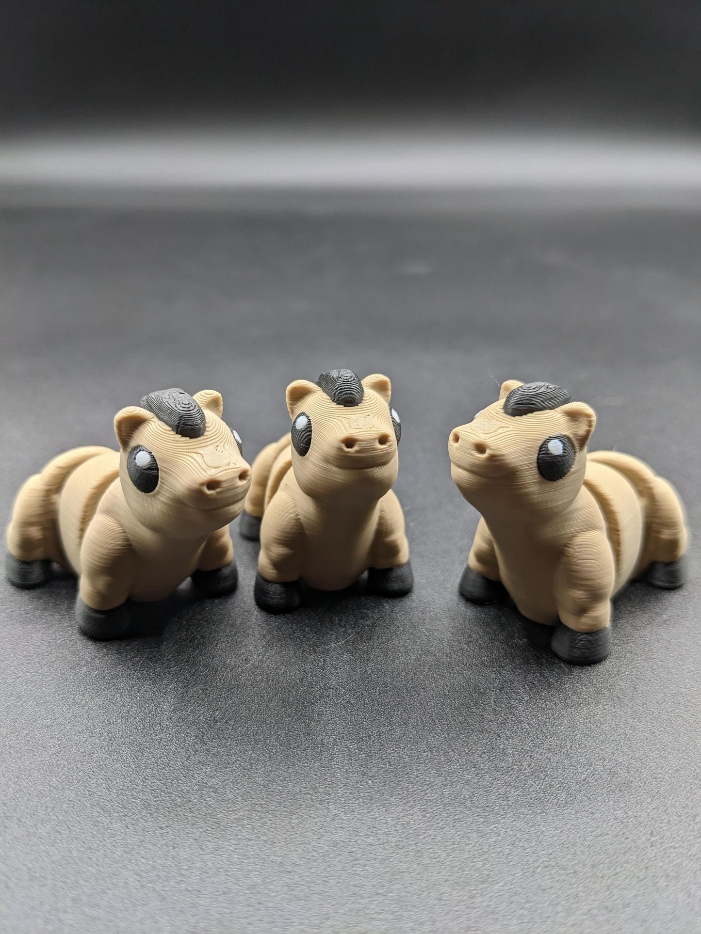 Tiny Horse Fidget Toy 3D Printed Pony Articulated Stress Relief Cute Sensory Toy for Relaxation and Focus