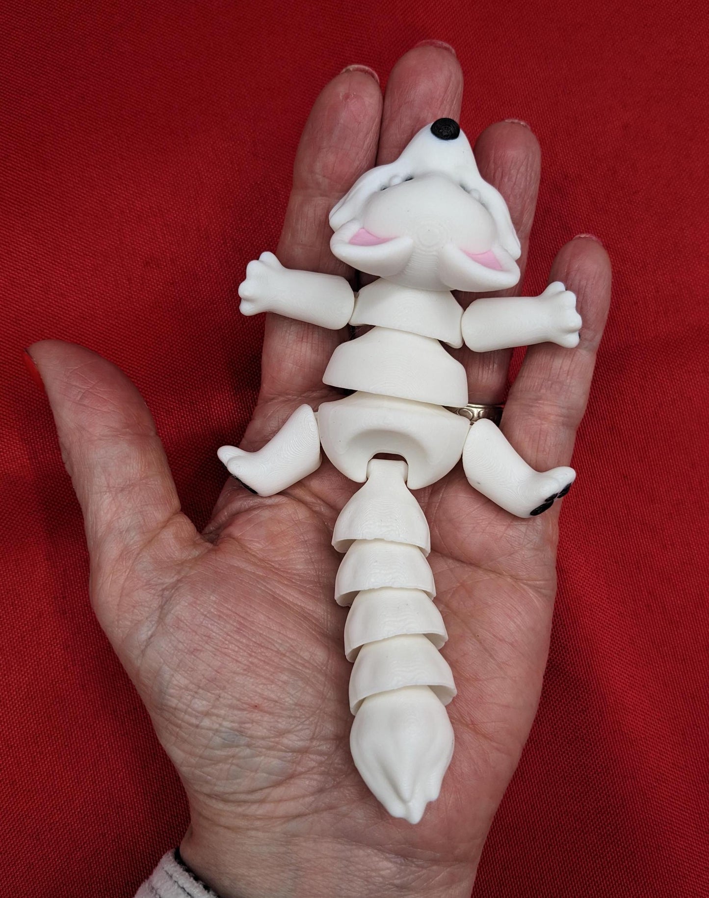 Bring the beauty of the Arctic into your hands with our Articulated Arctic Fox Fidget Toy with movable joints, allowing you to pose & play with it in countless ways. Ideal for fidgeting, stress relief, & imaginative play.