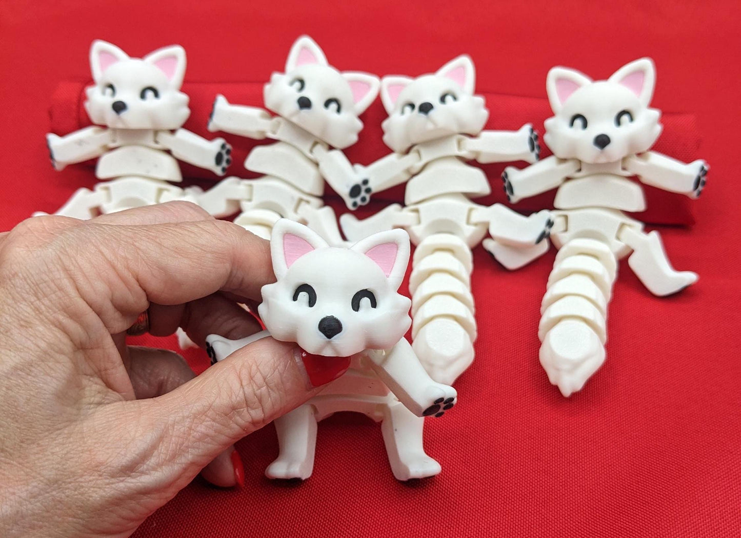 Bring the beauty of the Arctic into your hands with our Articulated Arctic Fox Fidget Toy with movable joints, allowing you to pose & play with it in countless ways. Ideal for fidgeting, stress relief, & imaginative play.