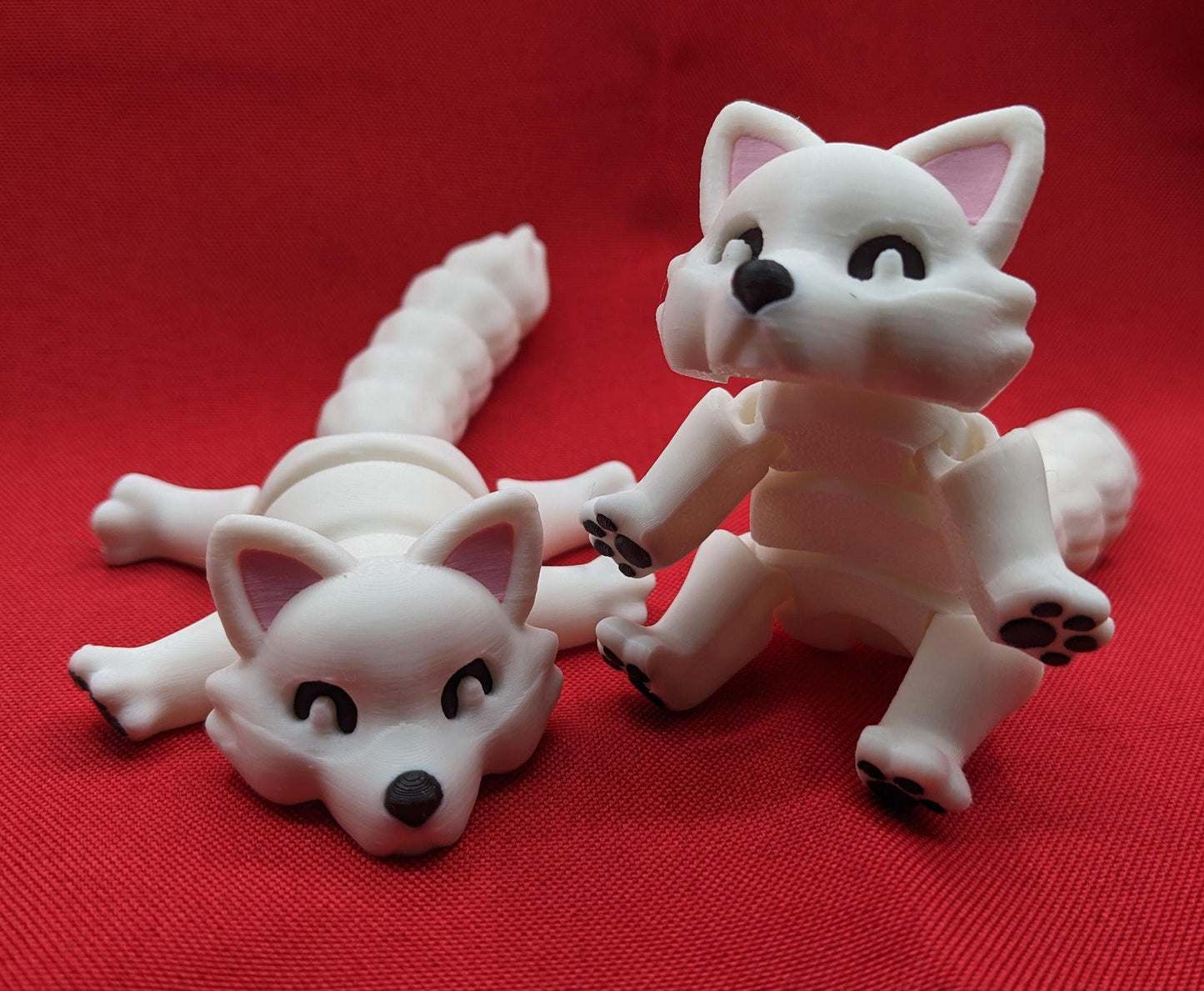 Bring the beauty of the Arctic into your hands with our Articulated Arctic Fox Fidget Toy with movable joints, allowing you to pose & play with it in countless ways. Ideal for fidgeting, stress relief, & imaginative play.