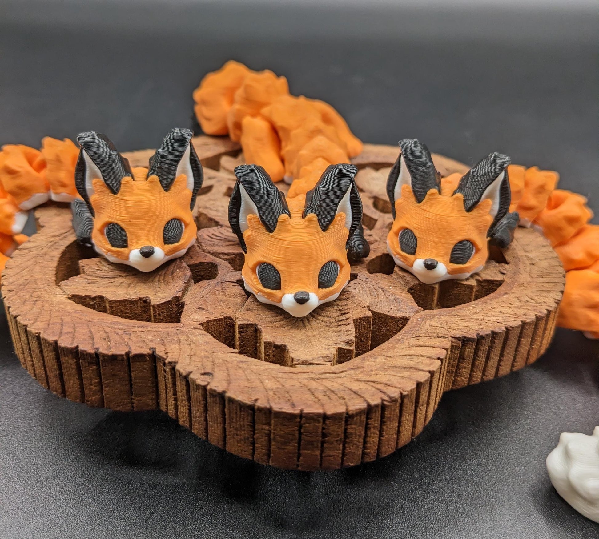 Our Articulated Yuna Fox is a playful & functional fidget toy perfect for reducing stress, fueling creativity, & adding charm to your day. Yuna Fox is the perfect desk or computer buddy ready to add sweetness to your day.