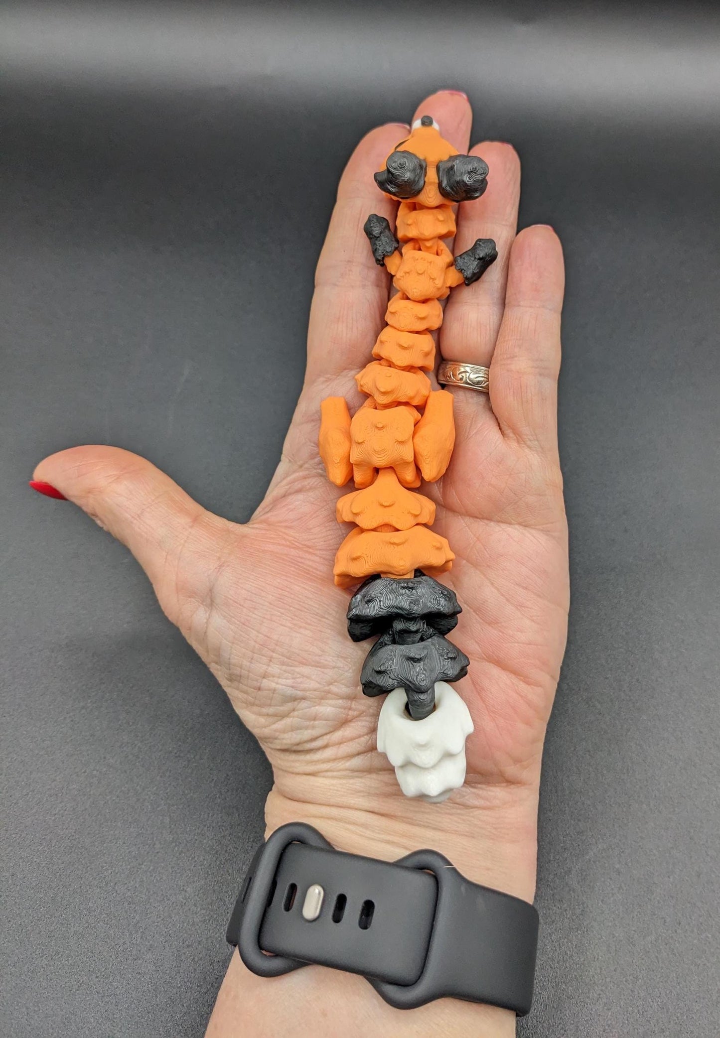 Our Articulated Yuna Fox is a playful & functional fidget toy perfect for reducing stress, fueling creativity, & adding charm to your day. Yuna Fox is the perfect desk or computer buddy ready to add sweetness to your day.