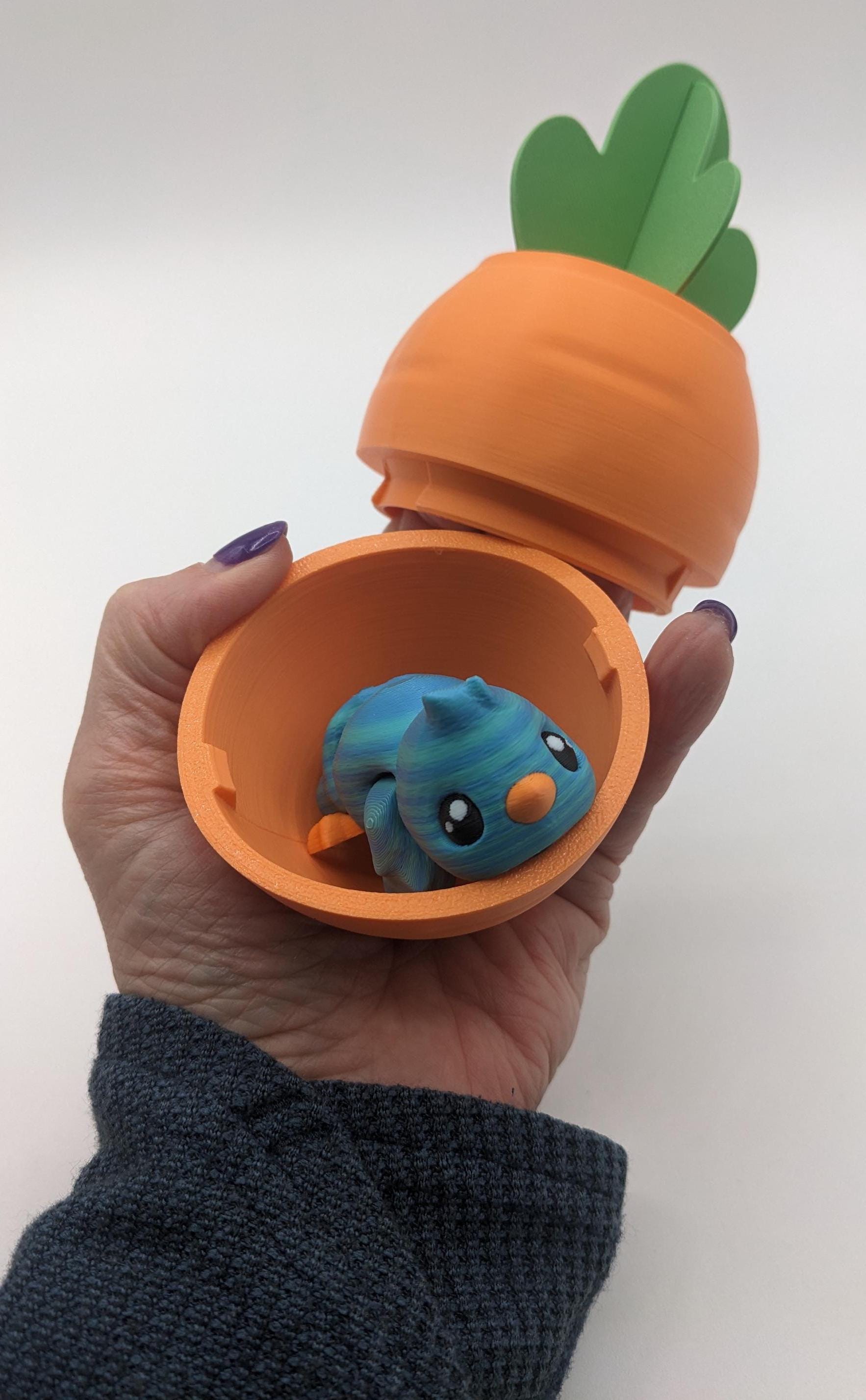 Hop into the fun of Easter with the Carrot Egg and/or Flexi Chick Fidget Toy! This adorable 3D-print combines a playful carrot egg and a flexible, wiggly chick, making it the perfect addition to your Easter basket, a fun gift, or a delightful fidget toy for kids and adults alike.