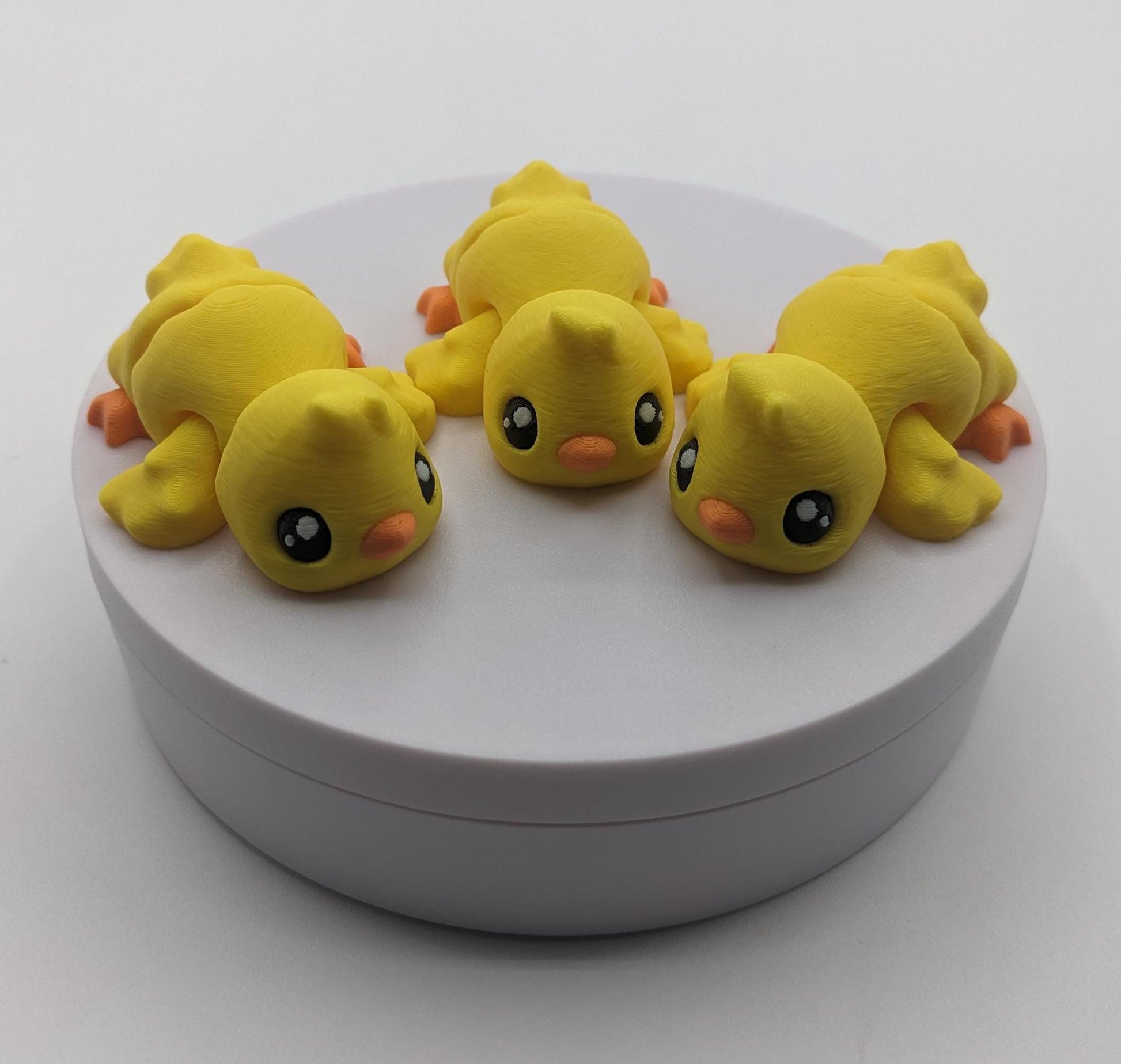 Hop into the fun of Easter with the Carrot Egg and/or Flexi Chick Fidget Toy! This adorable 3D-print combines a playful carrot egg and a flexible, wiggly chick, making it the perfect addition to your Easter basket, a fun gift, or a delightful fidget toy for kids and adults alike.
