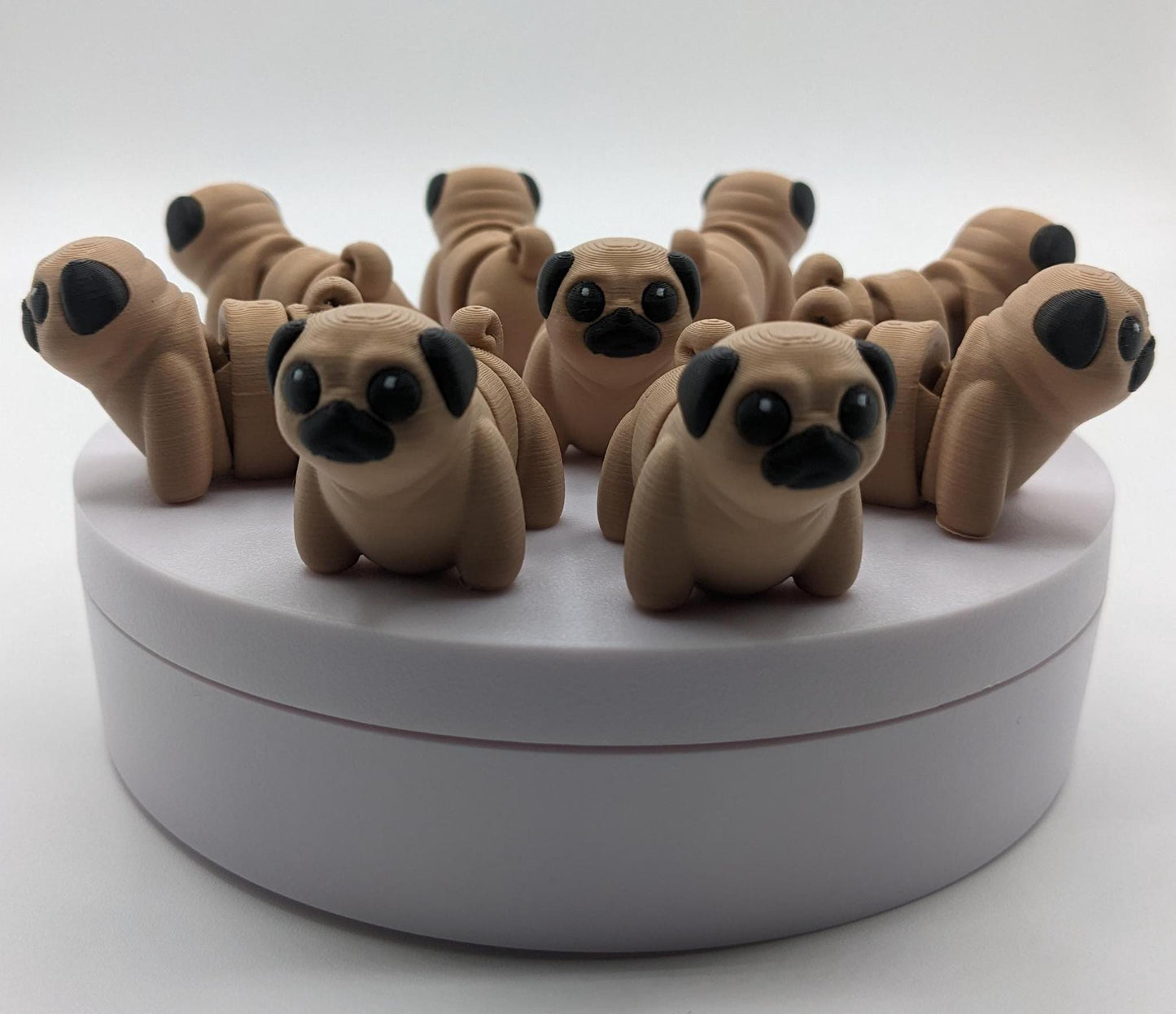 Say hello to the Adorable Articulated Pug Dog Fidget Toy, the perfect combination of cuteness and functionality! Whether you’re a pug lover, a fidget toy enthusiast, or looking for a unique gift, this playful pup is sure to bring joy to your day.