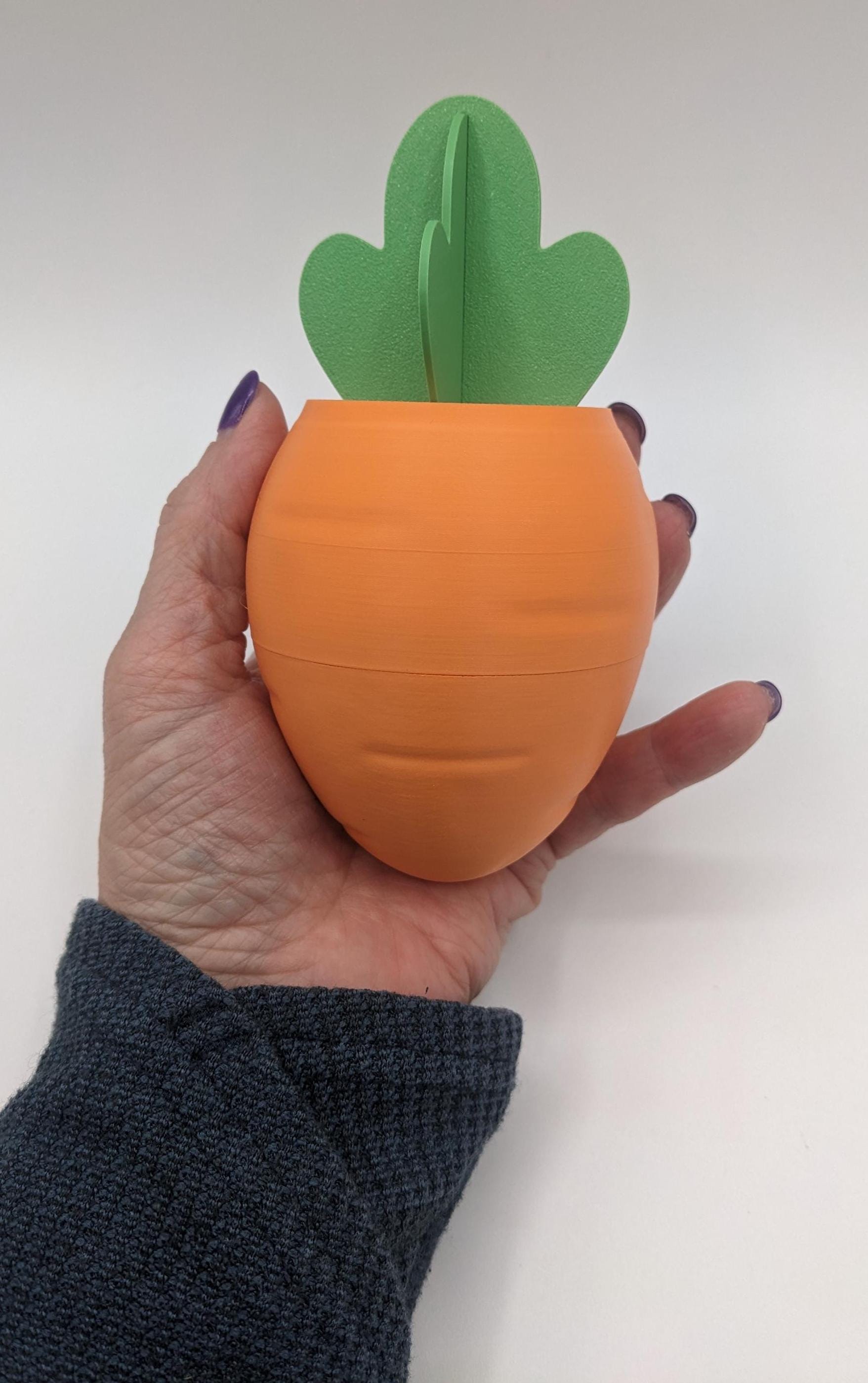 Hop into the fun of Easter with the Carrot Egg and/or Flexi Chick Fidget Toy! This adorable 3D-print combines a playful carrot egg and a flexible, wiggly chick, making it the perfect addition to your Easter basket, a fun gift, or a delightful fidget toy for kids and adults alike.