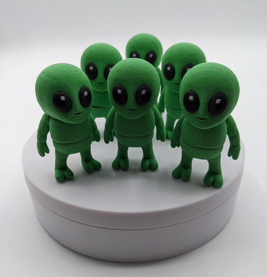 Say hello to the Tiny Alien Fidget Toy, a fun and quirky companion that’s out of this world! This 3D-printed alien is designed for fidgeting, stress relief, and endless entertainment. Its compact size makes it perfect to carry in your pocket, and its unique design is sure to spark smiles wherever you go. Whether you’re looking for a fun desk toy, a creative gift, or a unique collectible, this tiny alien is a must-have!
