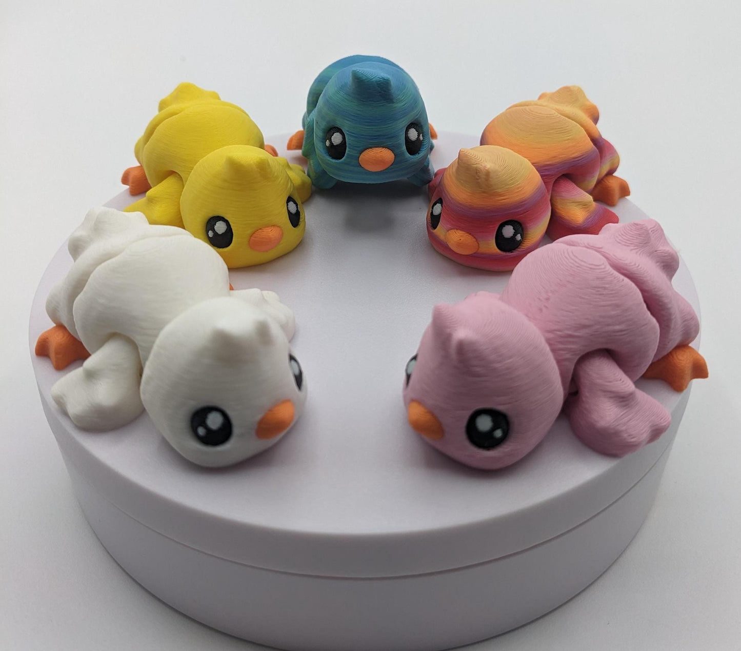Hop into the fun of Easter with the Carrot Egg and/or Flexi Chick Fidget Toy! This adorable 3D-print combines a playful carrot egg and a flexible, wiggly chick, making it the perfect addition to your Easter basket, a fun gift, or a delightful fidget toy for kids and adults alike.