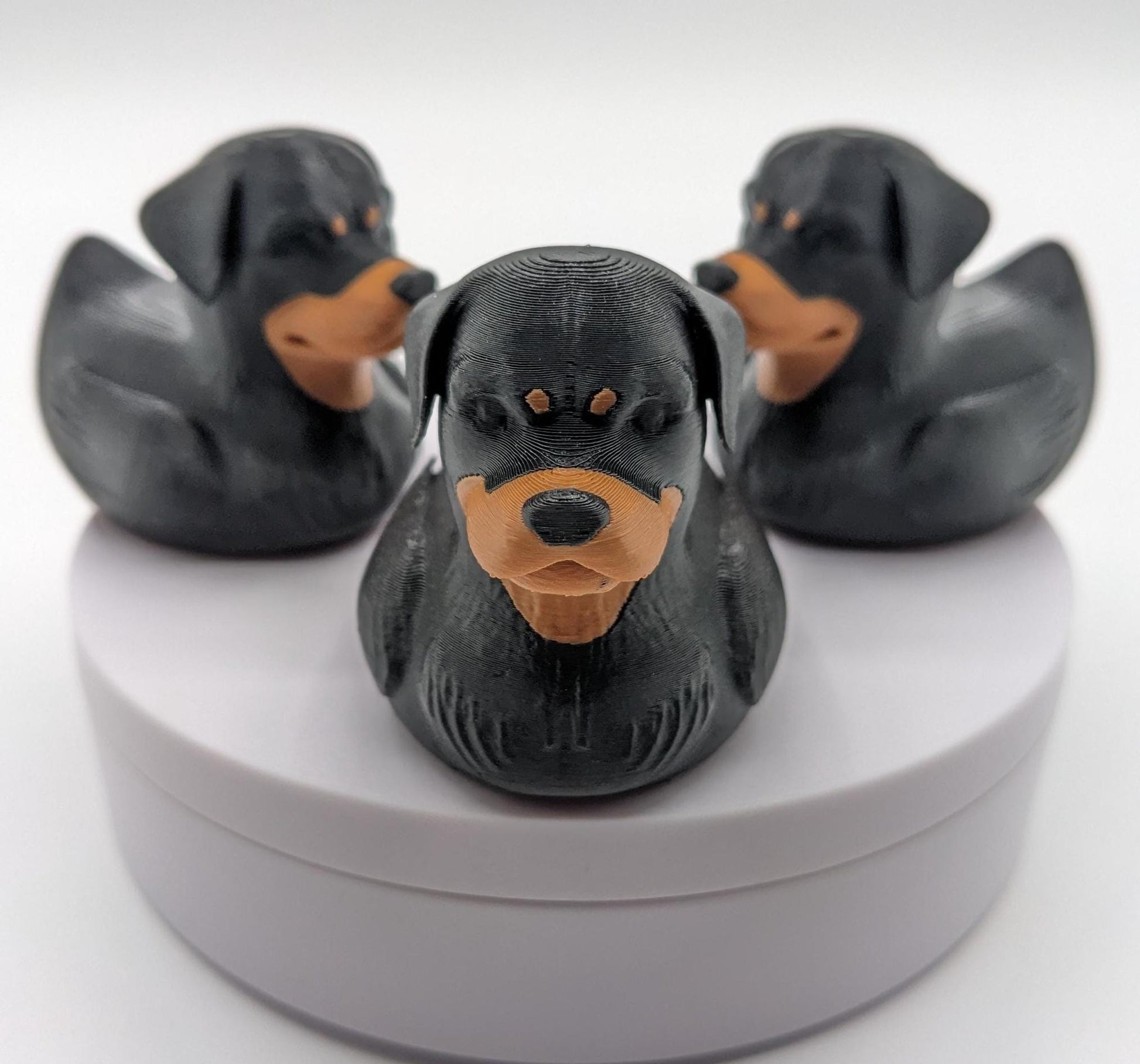 Introducing the Wonderful Rottweiler Dog Duck, a playful and unique 3D-printed creation that combines the strength and loyalty of a Rottweiler with the whimsical charm of a rubber duck! Perfect for Rottweiler enthusiasts, Jeep duck collectors, all duck collectors, or anyone who loves quirky and creative designs, this hybrid piece is sure to bring joy to your home or make the perfect gift for someone special.
