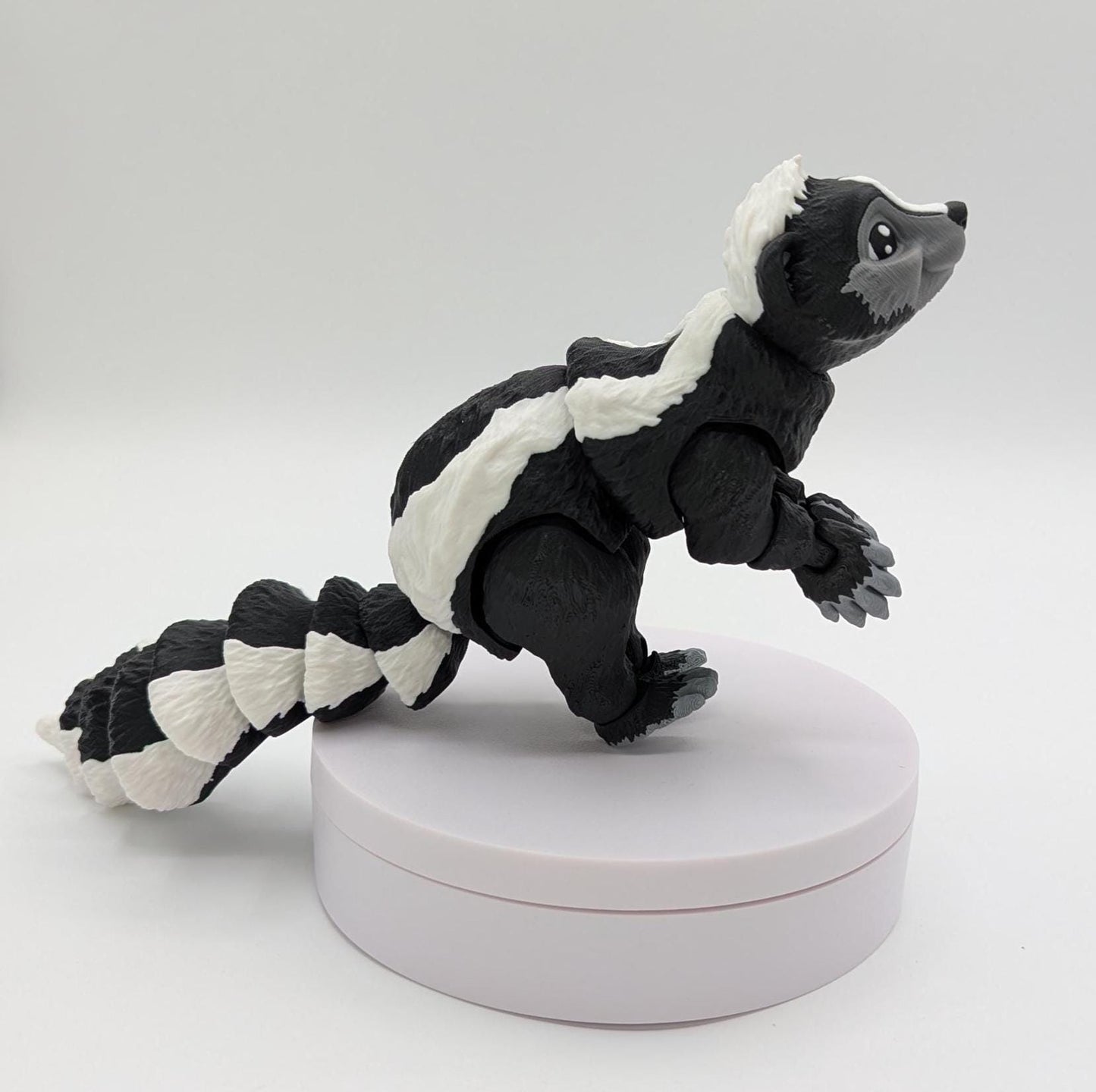 Loveable Articulated Skunk