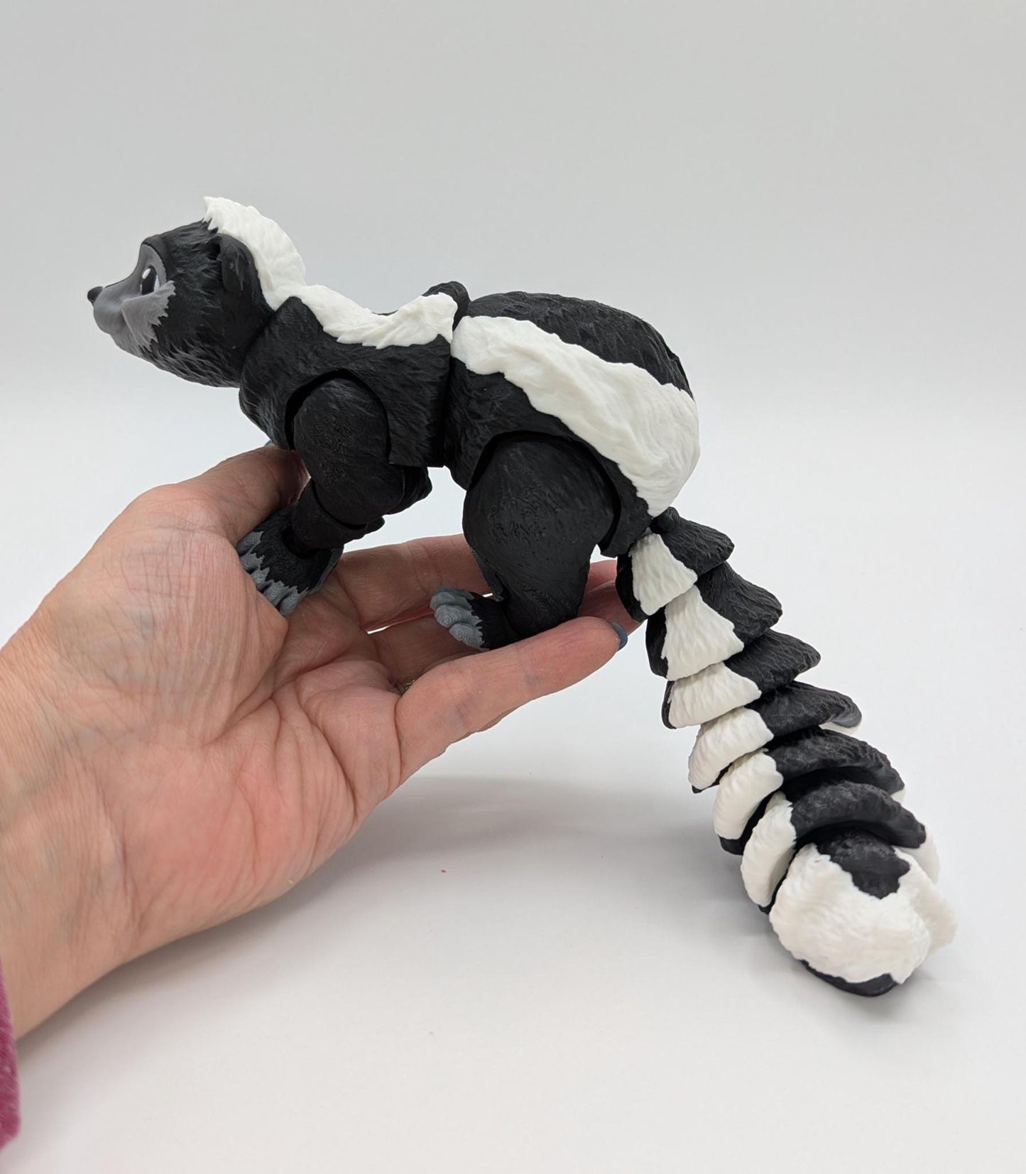 Loveable Articulated Skunk